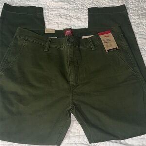 Levi's Men's Dark Green Chinos 34x30